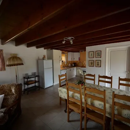 Dans Les Champs 度假居 *