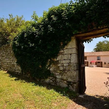 Dans Les Champs 度假居 *