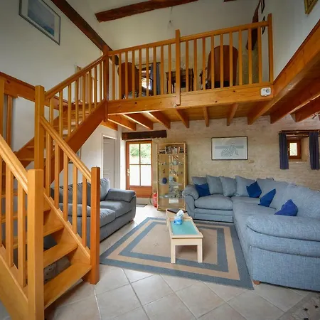 Dans Les Champs 度假居