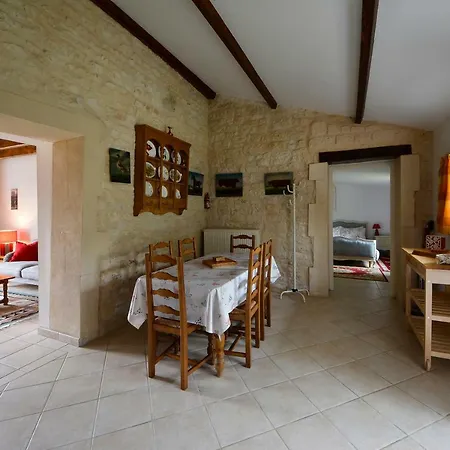 Dans Les Champs 度假居 *