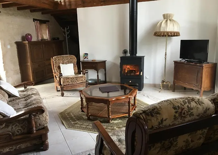 Dans Les Champs Hébergement de vacances *